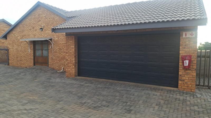 To Let 3 Bedroom Property for Rent in Vaalpark Free State